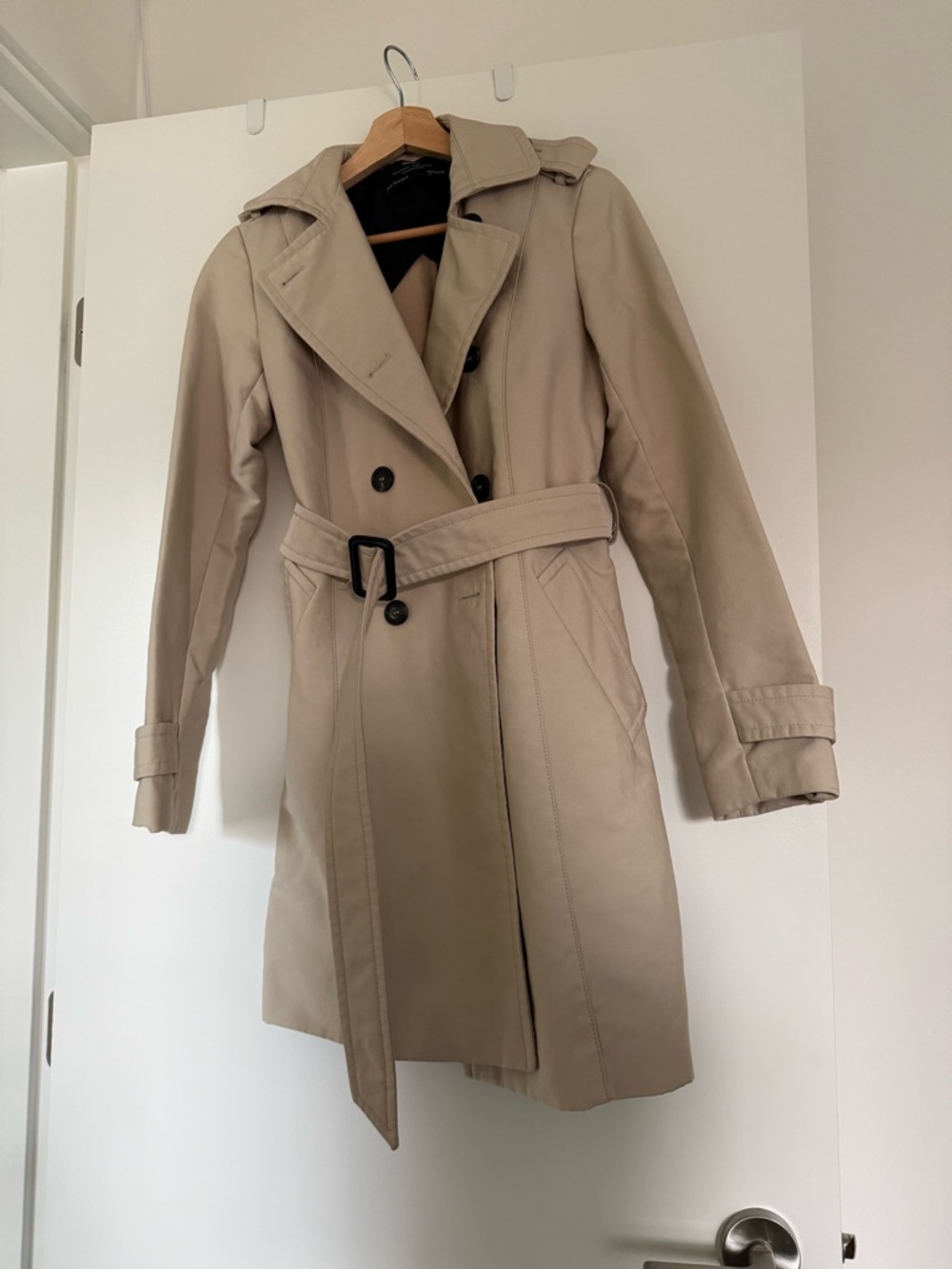 Zara Classic Beige Trench Coat with Belt
